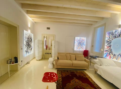 Le Due Porte Bed and Breakfast in Mantua