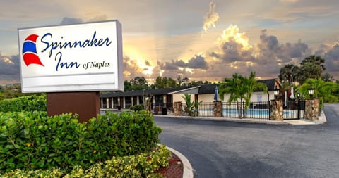 Spinnaker Inn of Naples Motel in Collier County