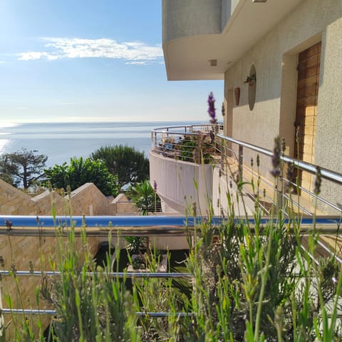 Property building, View (from property/room), Balcony/Terrace