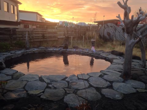 Hot Spring Bath, Hot Tub