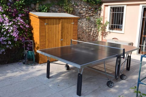 Table tennis