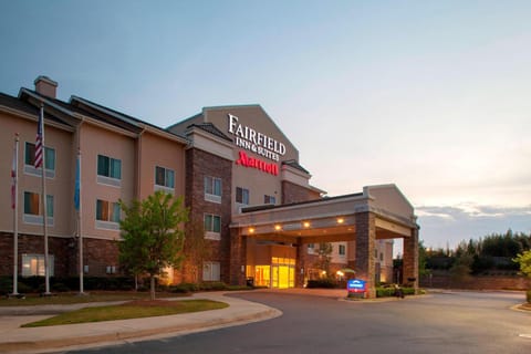 Fairfield Inn and Suites by Marriott Montgomery EastChase Hotel in Montgomery