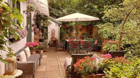 Property building, Balcony/Terrace