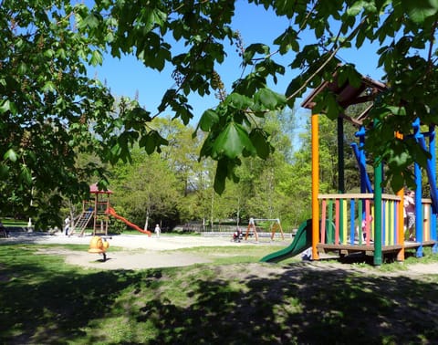 Children play ground, Kids's club