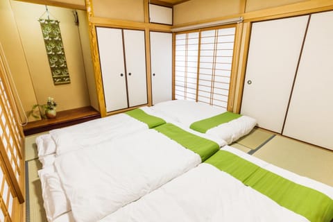Bijou Suites Ferries Wheel View Haus in Osaka
