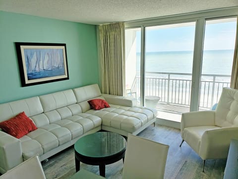 Ocean Front 6th Floor 1BR Apartment in Myrtle Beach