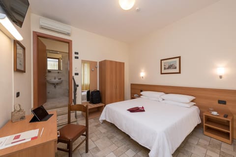 Hotel Casa Del Pellegrino Hotel in Padua