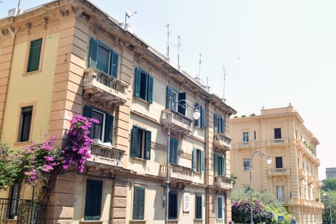 Salerno Prestige Apartment Eigentumswohnung in Salerno