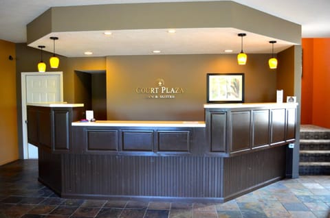 Court Plaza Inn & Suites of Mackinaw Hotel in Mackinaw City