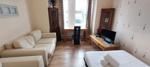 Boundary Road, 1 Bedroom & 2 Bedroom Flats Apartment in London