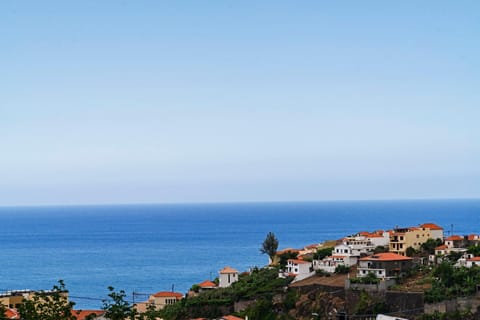 View (from property/room), Landmark view, Sea view