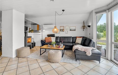 Amazing Home In Oksbl With 4 Bedrooms, Sauna And Wifi Casa in Oksbøl