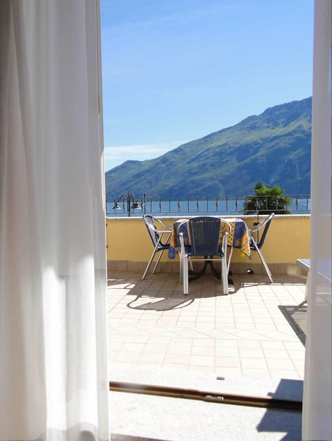 View (from property/room), Balcony/Terrace