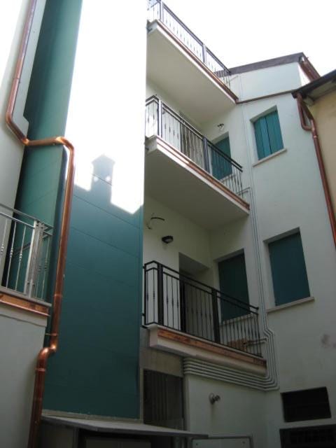 Via Aselli Liberty Palace Apartment in Cremona