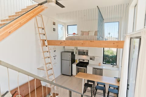 Modern Beach Home Steps To The Sand Maison in Ocean Beach