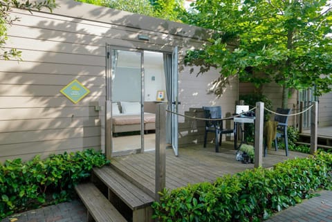 Property building, View (from property/room), Balcony/Terrace, Inner courtyard view