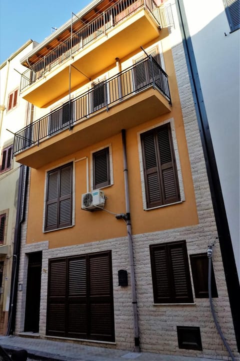 Central House Apartamento in Realmonte