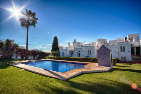 Garden, Swimming pool