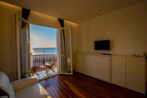 Living room, Sea view, Sunset