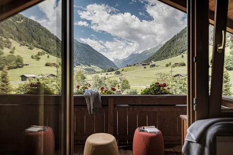 Natural landscape, Photo of the whole room, Mountain view
