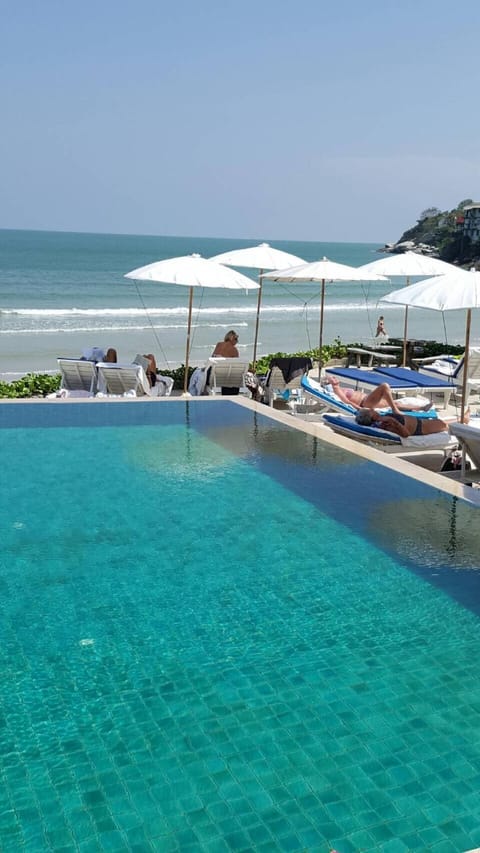 View (from property/room), Mountain view, Pool view, Sea view