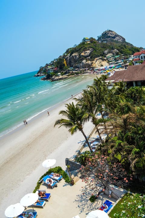 Nearby landmark, Day, Neighbourhood, Natural landscape, Bird's eye view, View (from property/room), Beach, Beach, Landmark view, Mountain view, Sea view, Swimming pool