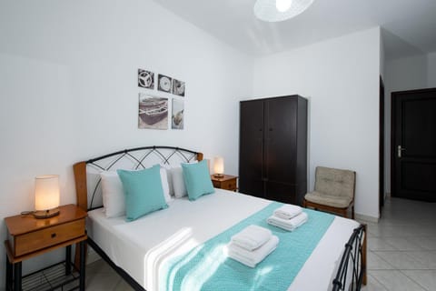 Kentrikon Rooms Bed and Breakfast in Limenaria