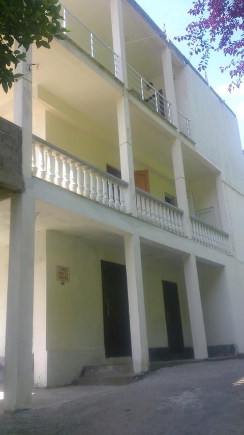 Temo's guest house in Kvariati Alojamiento y desayuno in Batumi