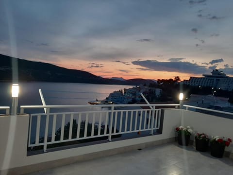 Apartments Njavro Neum Bed and Breakfast in Neum