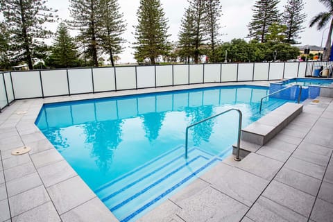 South Pacific Plaza - Official Apartment hotel in Gold Coast