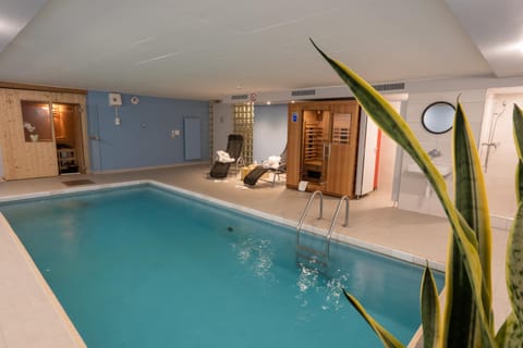 Spa and wellness centre/facilities, Swimming pool