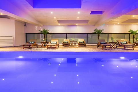 Spa and wellness centre/facilities, Pool view, Swimming pool, Swimming pool, sunbed