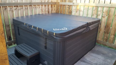 Bock Retreat Lodge 54 with Hot Tub House in England