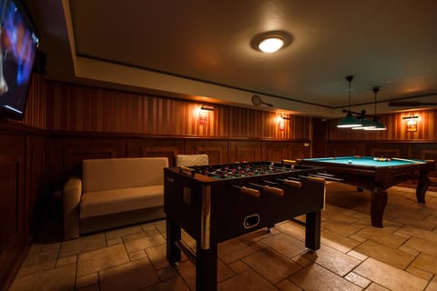 Billiard, Game Room, Evening entertainment