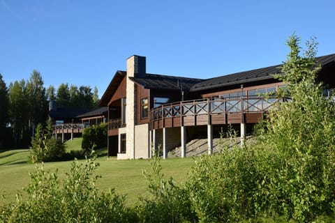 Property building, Summer, View (from property/room), On site, Pets, Lake view, Family