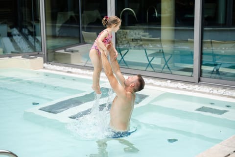 Swimming pool, children