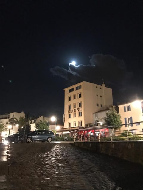 Hôtel Du Port Hotel in Les Sables-d'Olonne