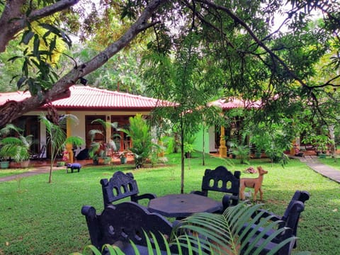 Garden, Seating area, Garden view