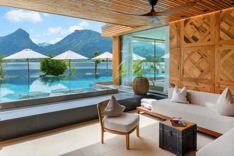 Lounge or bar, Garden view, Lake view, Mountain view, Pool view, Swimming pool