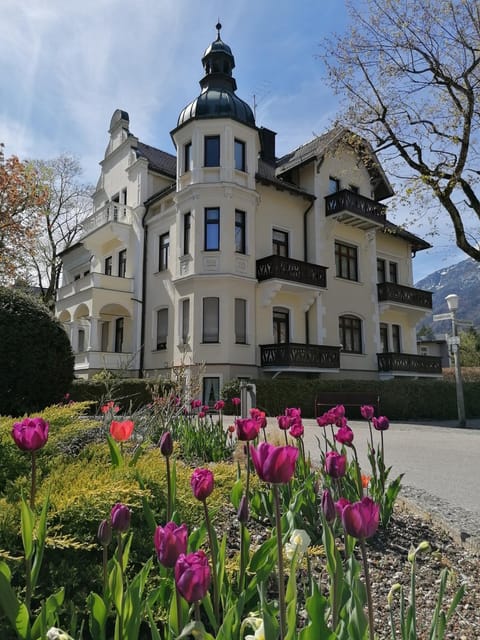Property building, Spring