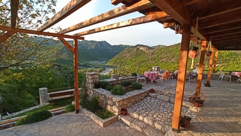Village house - Novak Rijecani Bed and Breakfast in Montenegro