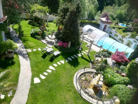 Bird's eye view, BBQ facilities, Garden, Garden view, Pool view