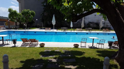 Garden, Swimming pool