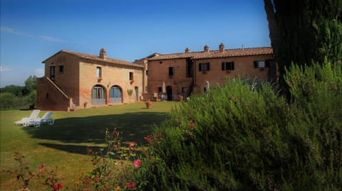 Property building, Facade/entrance, Garden