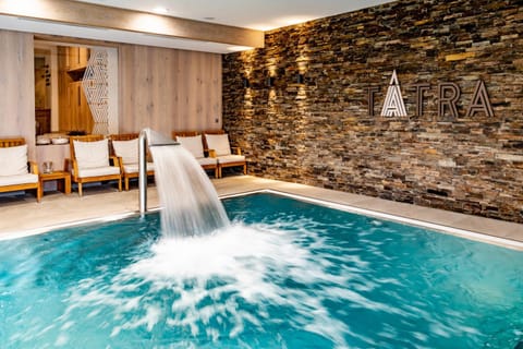 Spa and wellness centre/facilities, Swimming pool