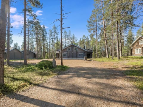 Holiday Home Ylläsmaisema 2 by Interhome House in Lapland