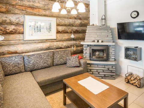 Holiday Home Maahisenrinne 1 as 4 by Interhome House in Lapland