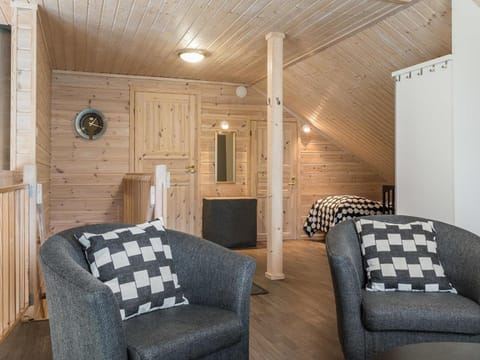 Holiday Home Päivänsäde 8 lapinkulta by Interhome House in Norrbotten County, Sweden