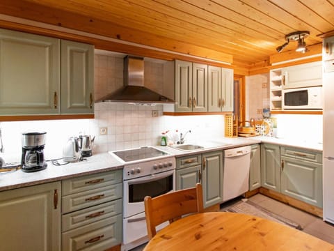 Holiday Home Tievanlaita 10 by Interhome House in Norrbotten County, Sweden