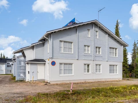 Holiday Home Yllästar 1 as 212 by Interhome House in Norrbotten County, Sweden